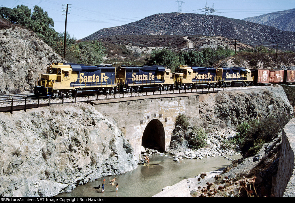 ATSF 2729 (REPOST)